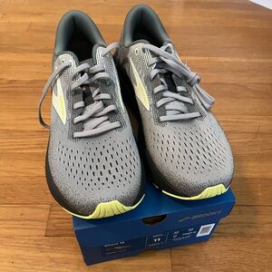 Brooks Ghost 16 Men's Gray Sneakers